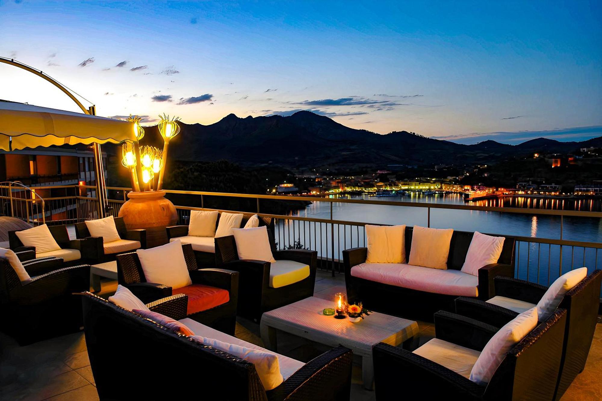 Hotiday Room Collection - Porto Azzurro Capoliveri  Exteriér fotografie